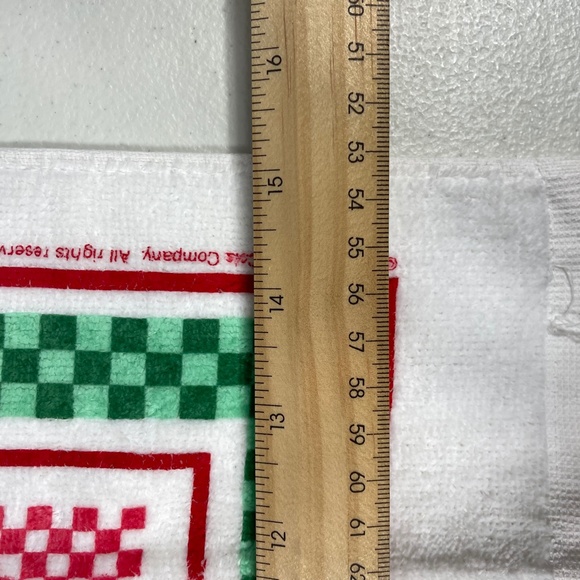 COCA COLA Matching Kitchen Towel (15" x 25") and Oven Mitt Delicious Refreshing - Picture 10 of 10